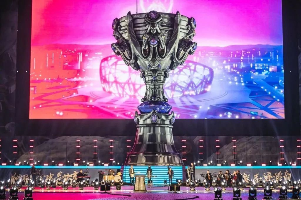 德扑 MTT 实战：如何针对“跟注站（Calling Station）”进行纯价值打击。（德扑 MTT 实战：如何对付跟注站的纯价值打法）